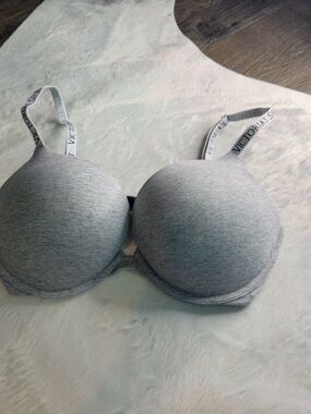 Victoria's Secret Light Gray Padded T-Shirt Bra